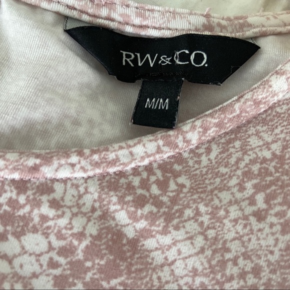 RW&CO ANIMAL PRINT SHORT SLEEVED PEPLUM TOP WITH LACE SLEEVES, ZIPPER DETAIL, M - Picture 7 of 8